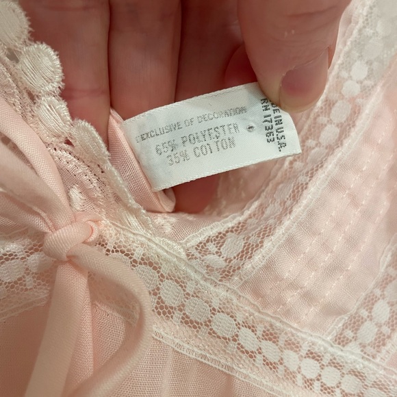 Vintage Komar Lace Trimmed Nightgown Nightie Lingerie Made in USA Small - Picture 3 of 8